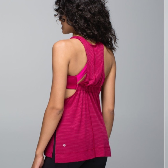EUC lululemon Workout Stash It Tank - Picture 3 of 8